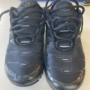 Boys 2Y Nike Air Max